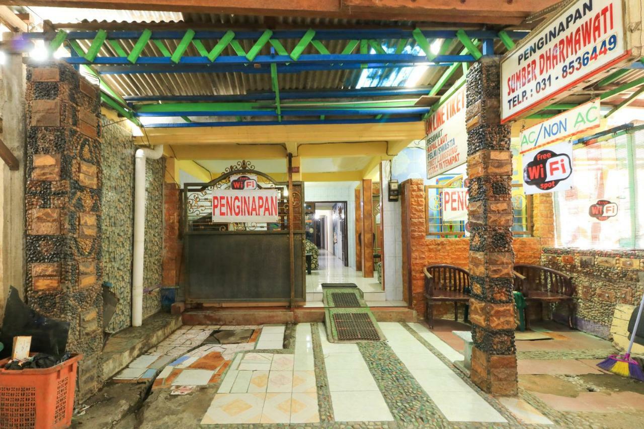 Dharmawati Homestay Syariah At Terminal Purabaya Waru Exterior photo